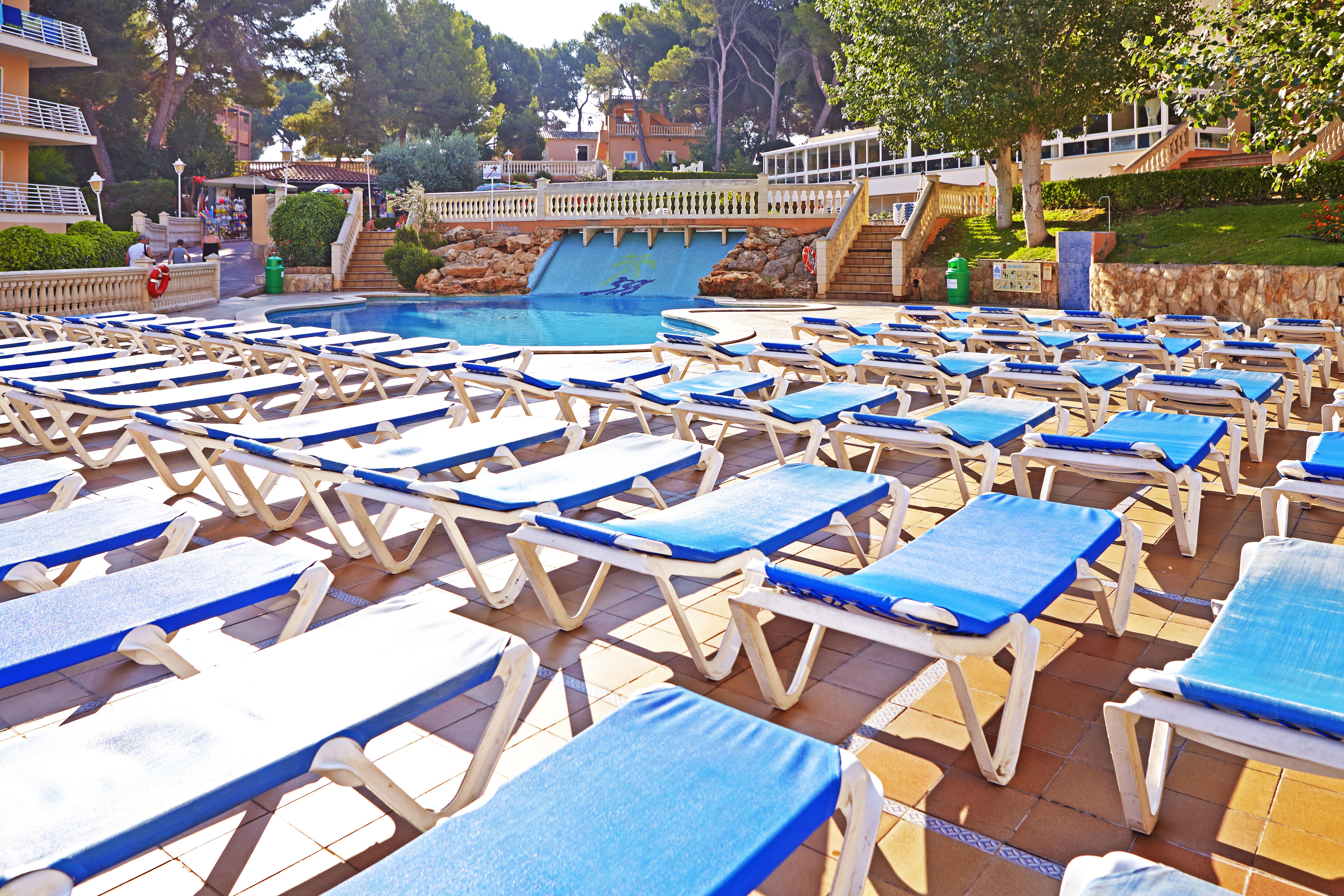 Отель Sahara Nubia Gobi Ses Cadenes Экстерьер фото A hotel pool