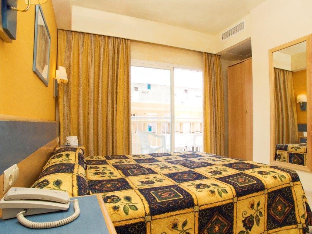 Отель Sahara Nubia Gobi Ses Cadenes Экстерьер фото Room in a hotel