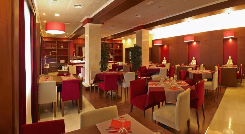 Отель Sahara Nubia Gobi Ses Cadenes Экстерьер фото Interior of a restaurant